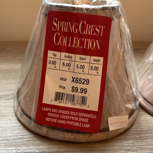 SpringCrest collection two lamp shades neutral - Picture 4 of 16